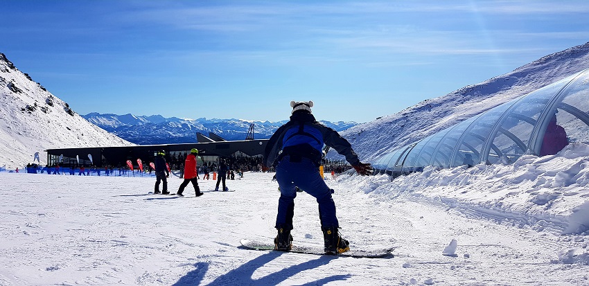 Snowboarding at The Remarkables, Queenstown